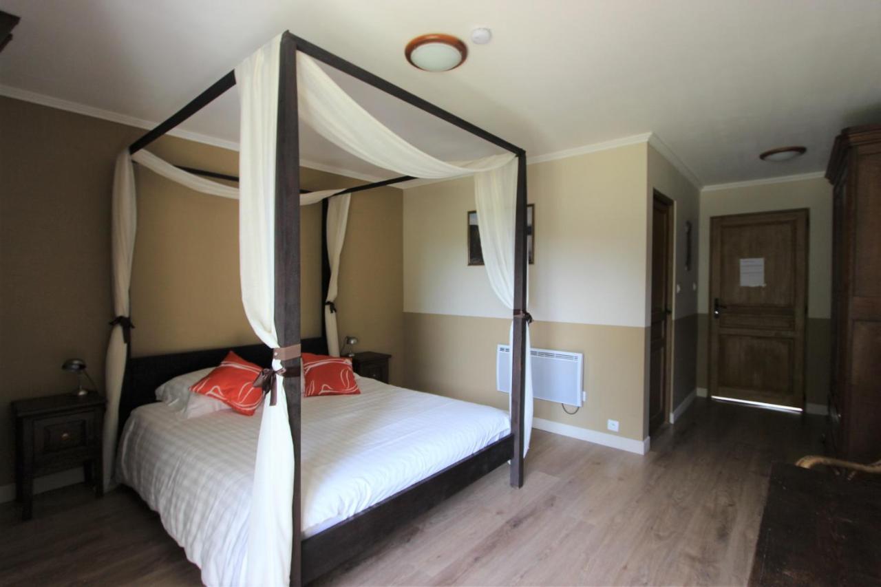 Bed and Breakfast Combrailleurs à Espinasse Extérieur photo