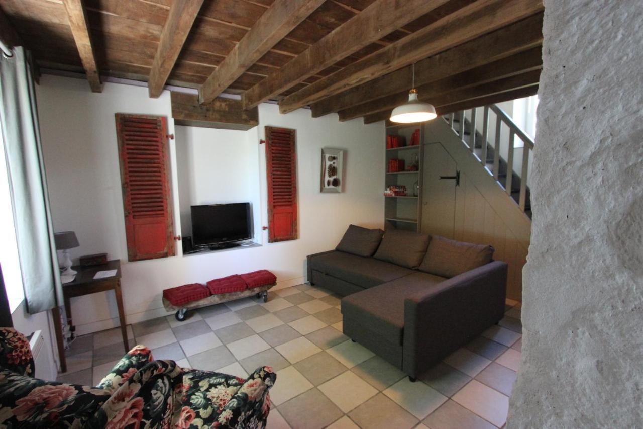 Bed and Breakfast Combrailleurs à Espinasse Extérieur photo