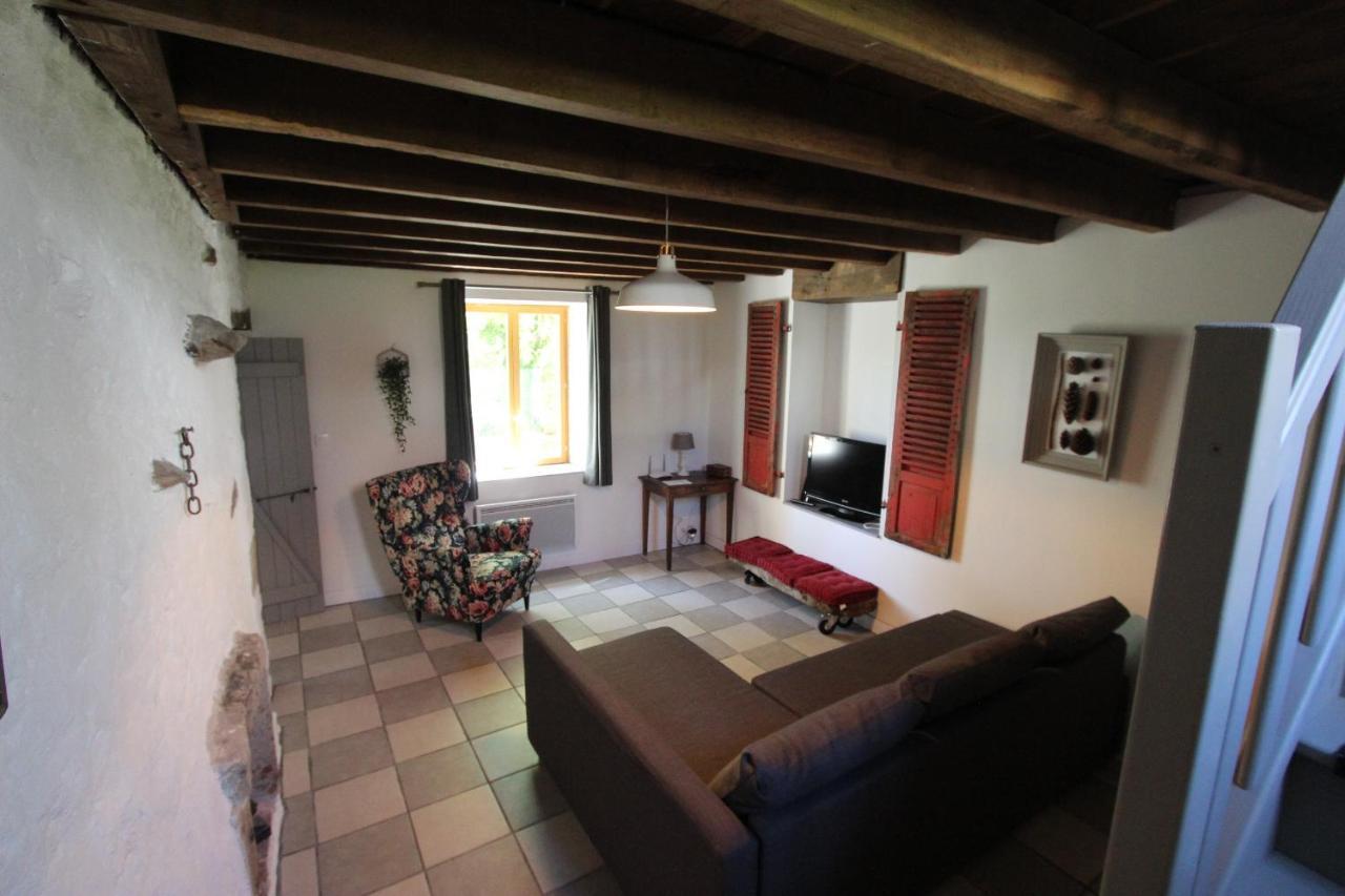 Bed and Breakfast Combrailleurs à Espinasse Extérieur photo